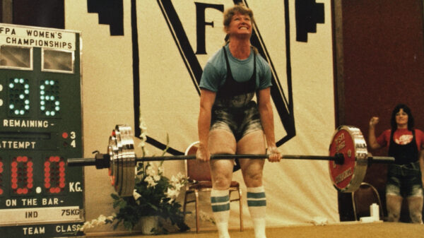 Vintage photo of Jan Todd attempting a deadlift in 1985